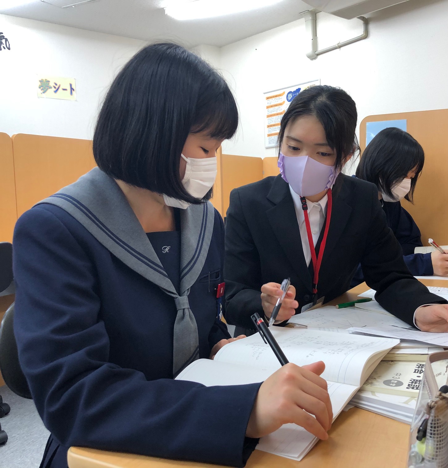 スクールIEの講師たち