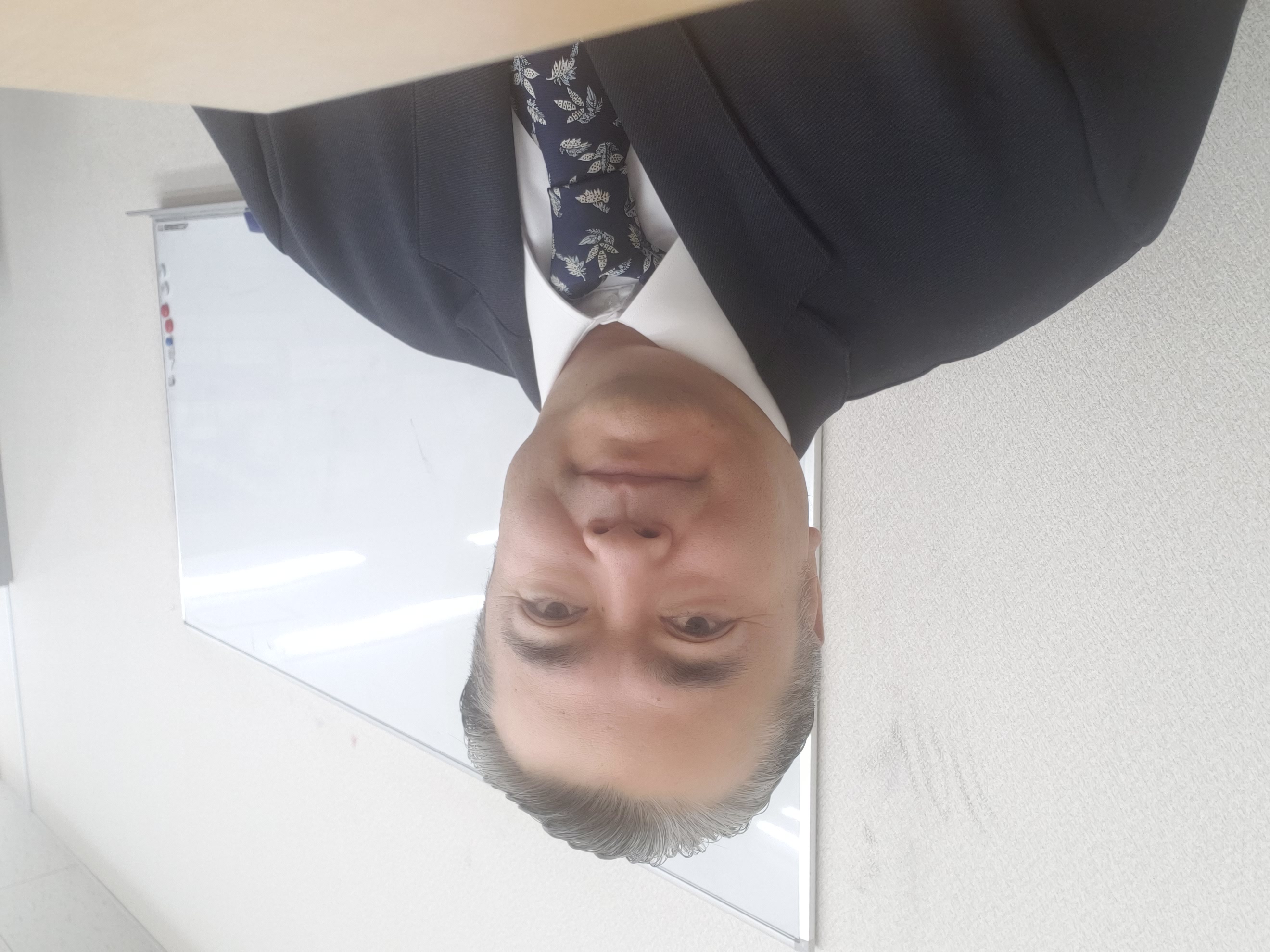 教室長