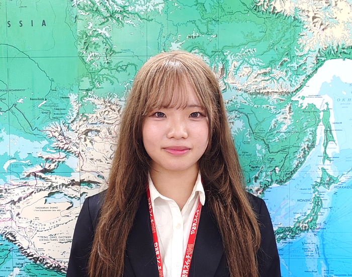越智 沙弥香 先生