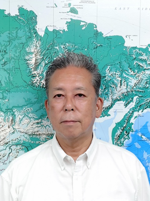 平信先生