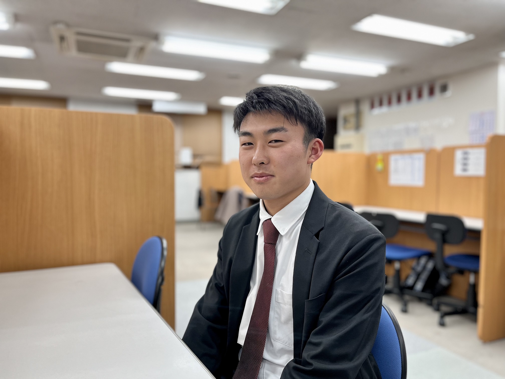 東地亮太　先生