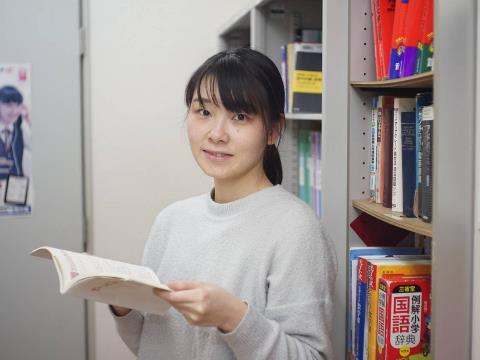 新井　裕子講師