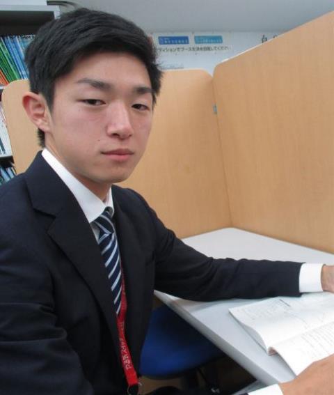 碓井　啓利先生