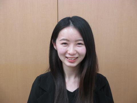 記伊 帆奈美先生
