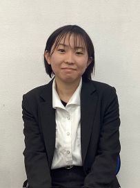 笠原　愛菜先生