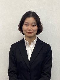 田邉　菜々先生