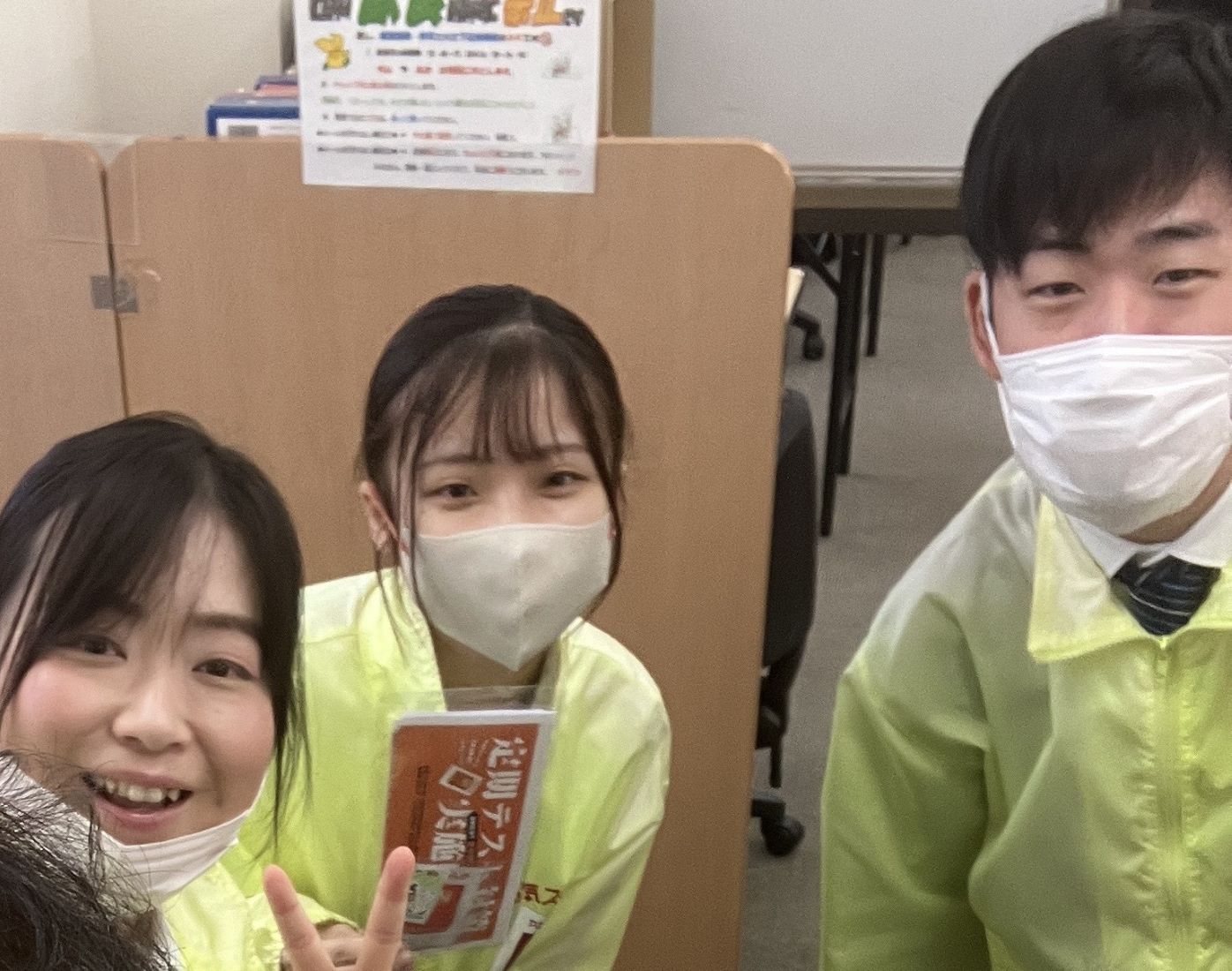 蘇南中前でご挨拶させていただきました！このような笑顔で皆さんをお待ちしています！