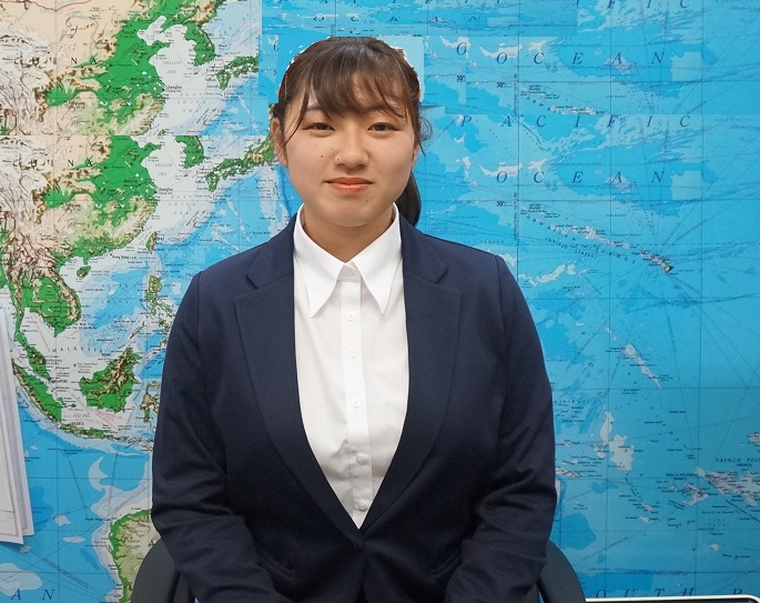 藤川　葵先生