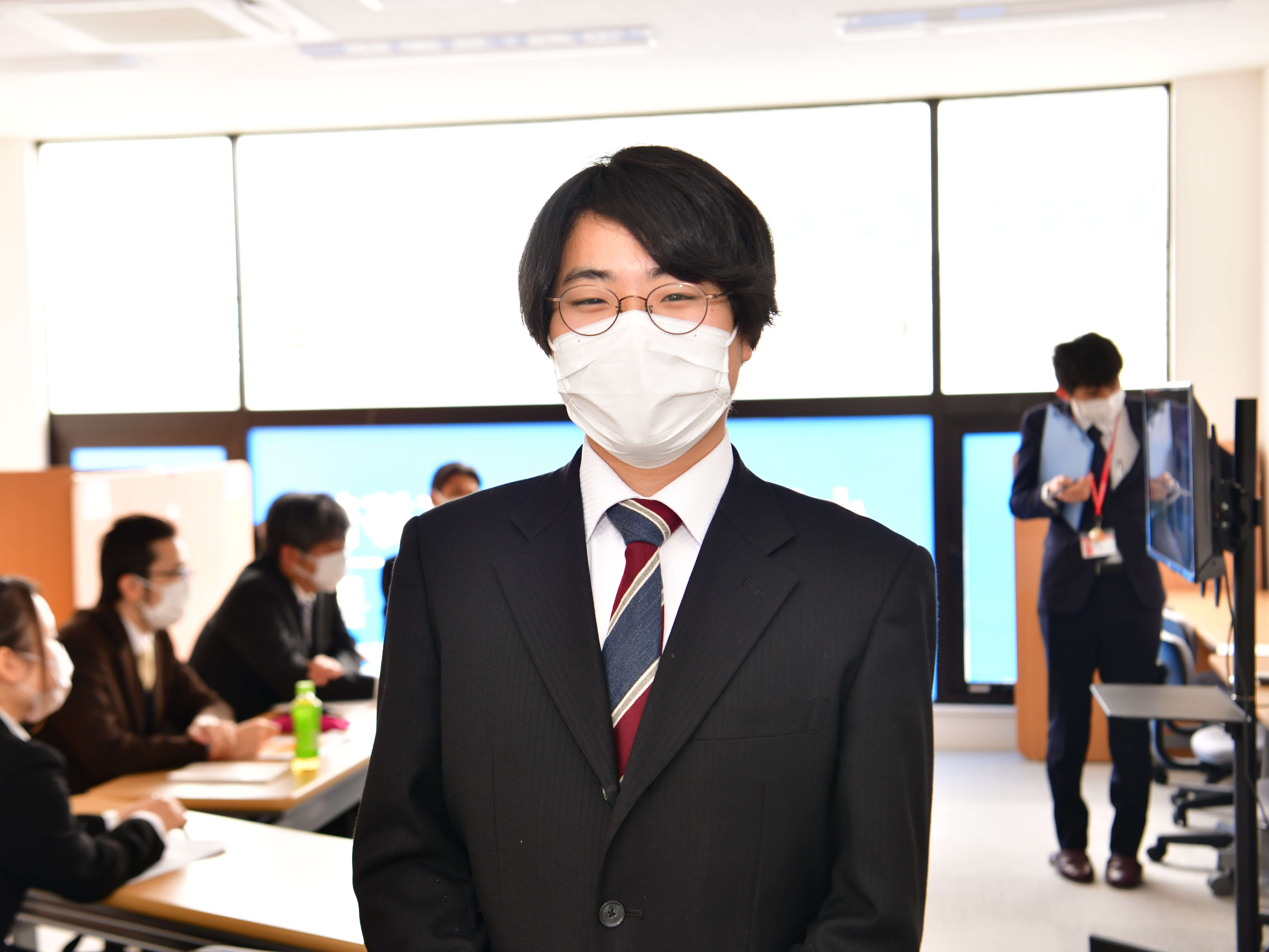 牧田圭哲　先生