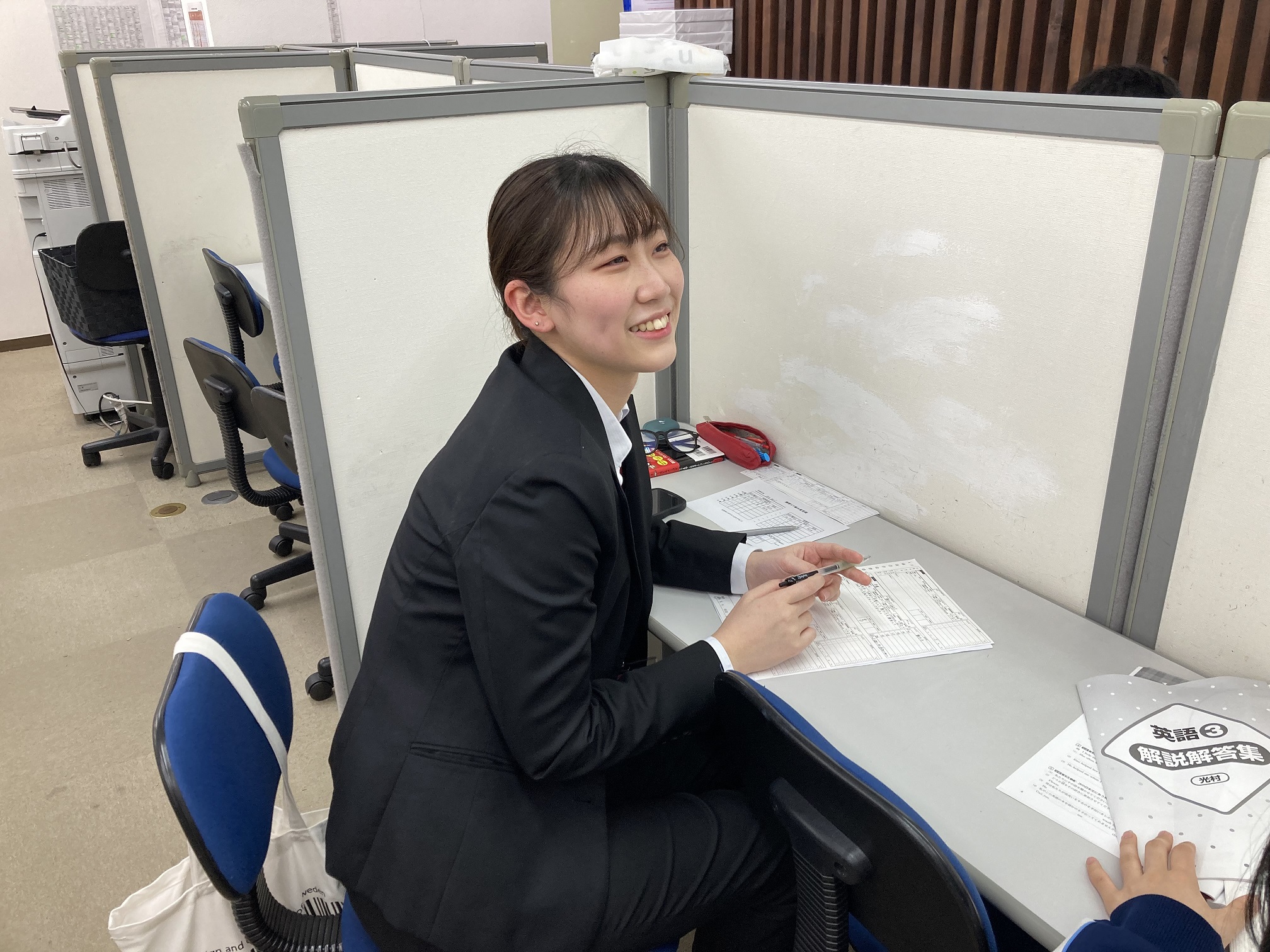 坂地講師