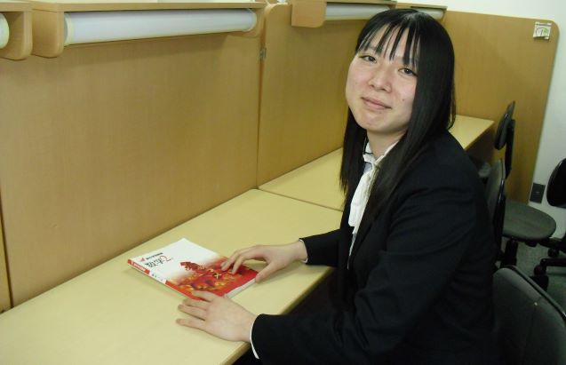 菅原　摩椰先生