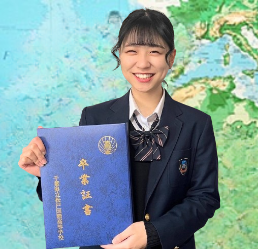 西 理美花 さん