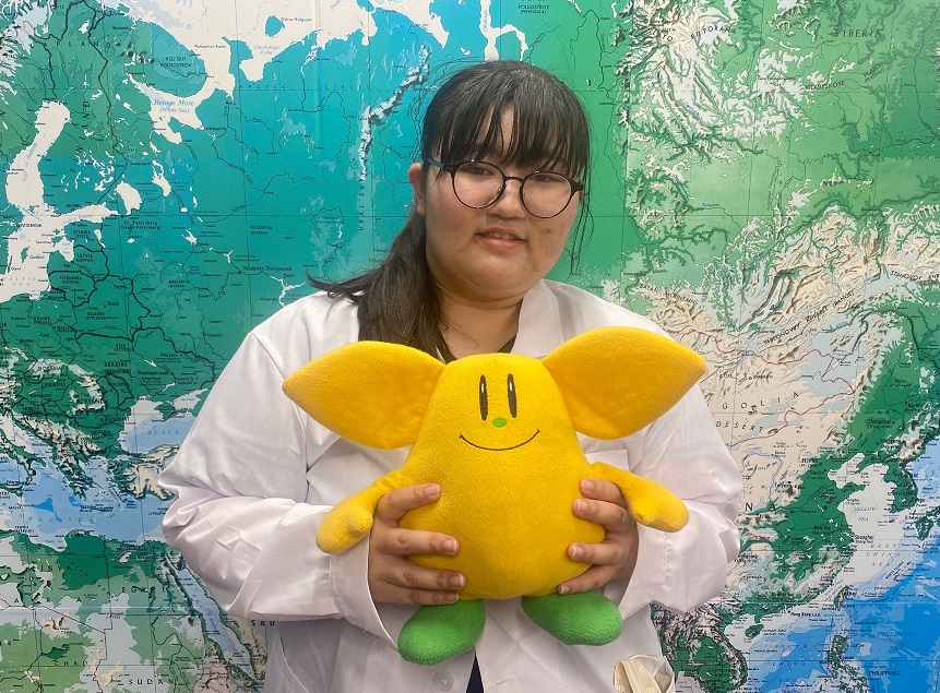 伊敷　先生