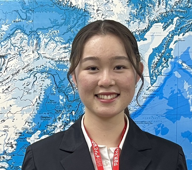 藤原　芽先生